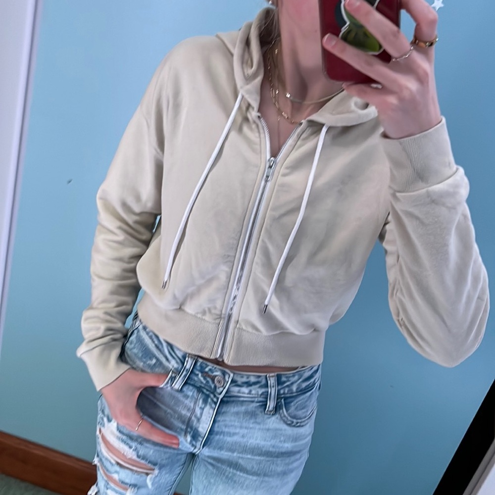 Cropped zip up